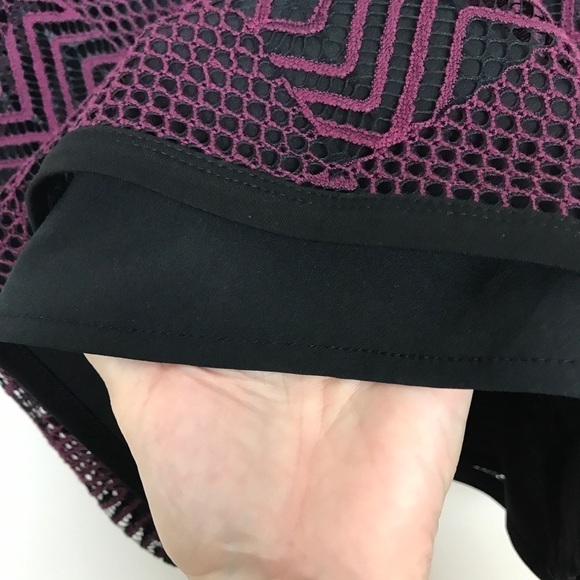 Nanette Lepore Burgundy/Black Top w/Laser Cuts 4 - Picture 4 of 8